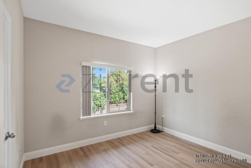 Building Photo - 1260 Detroit Ave