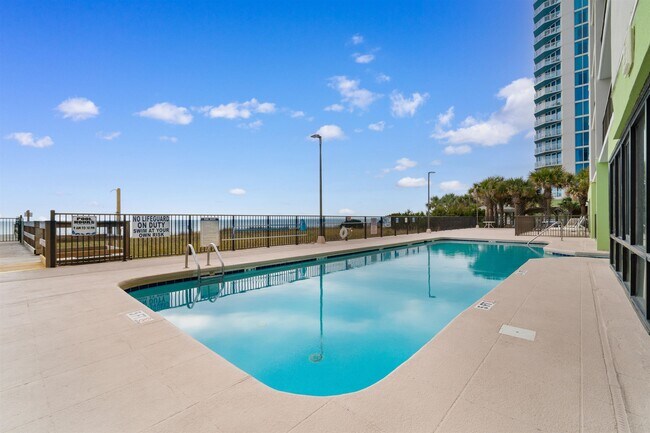 Building Photo - 2200 N Ocean Blvd