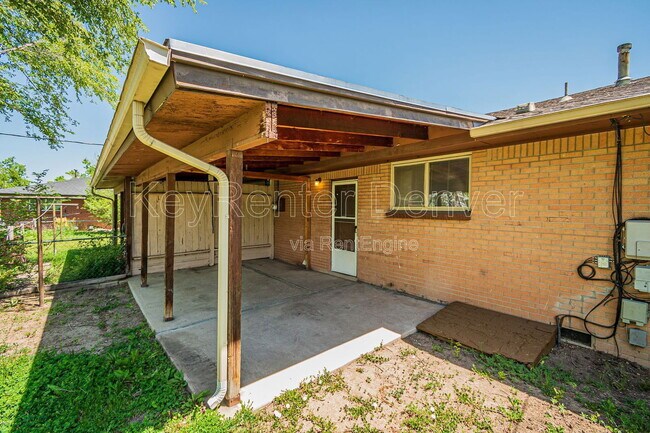 Building Photo - 57 Newland Ct