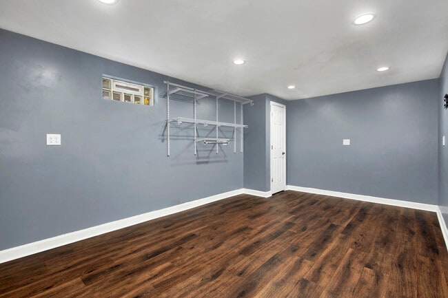 Building Photo - 1013 Stonegate Rd