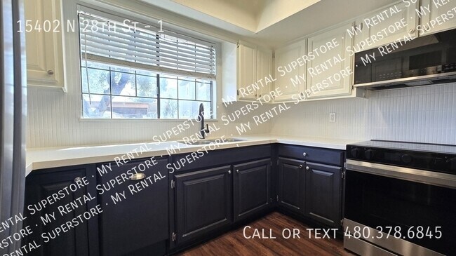 Building Photo - 15402 N 28th St
