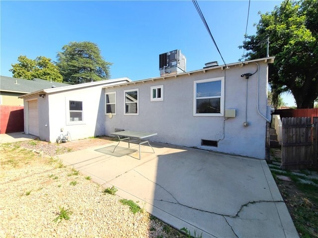 Building Photo - 1017 Campus Ave