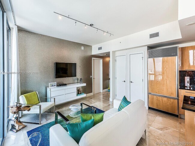 Building Photo - 6899 Collins Ave