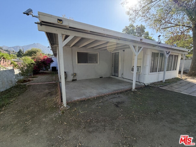 Building Photo - 11121 Parr Ave