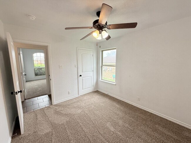 Building Photo - 3906 Anvil Range Rd