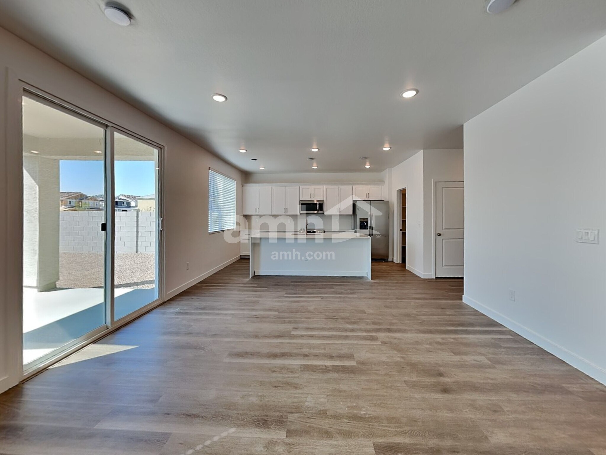 Building Photo - 9737 W Luxton Ln