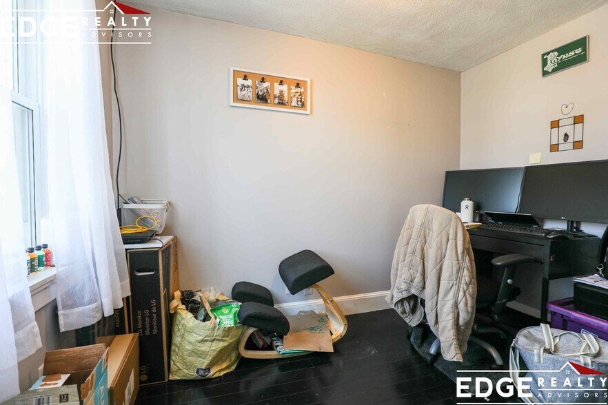 Building Photo - 5 Cottage St