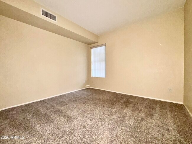 Building Photo - 2910 W Marconi Ave