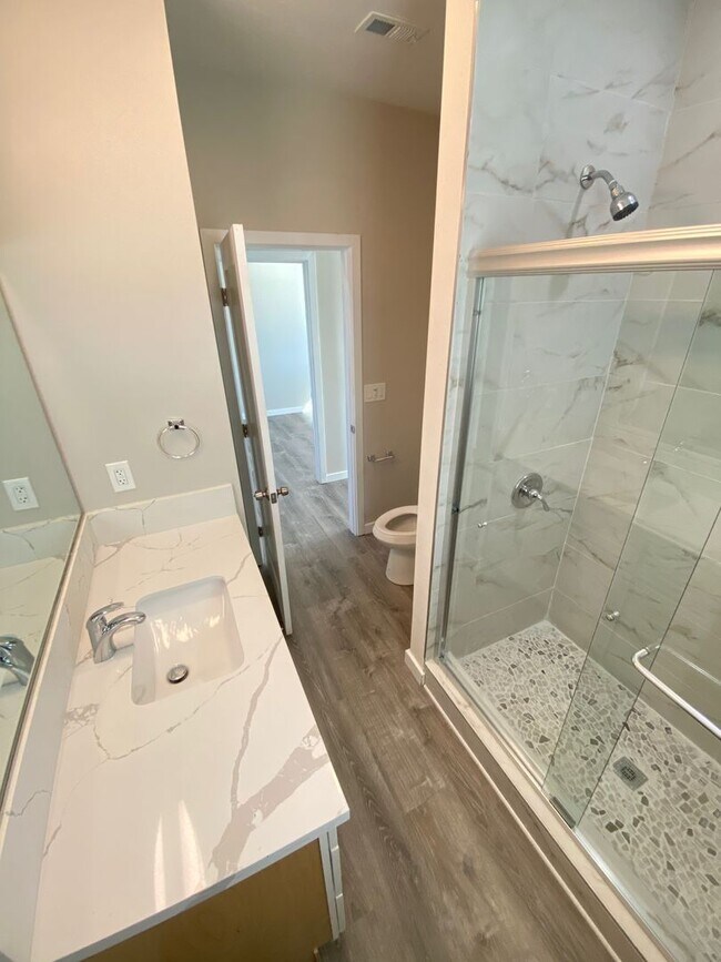 Building Photo - 4BD/2BA on Montezuma, Nice Patio!