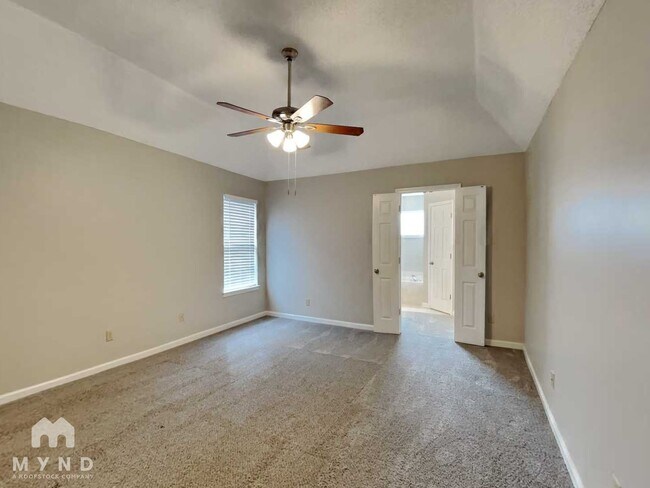 Building Photo - 8123 Country Mill Cove