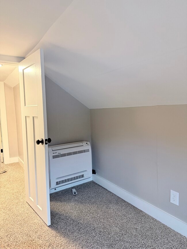 Building Photo - 34 Bakerdale Rd