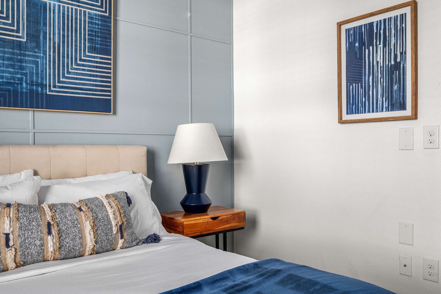 Building Photo - 1978 Majorca Dr