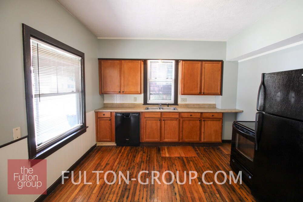 Building Photo - 20 Eastern Ave SE