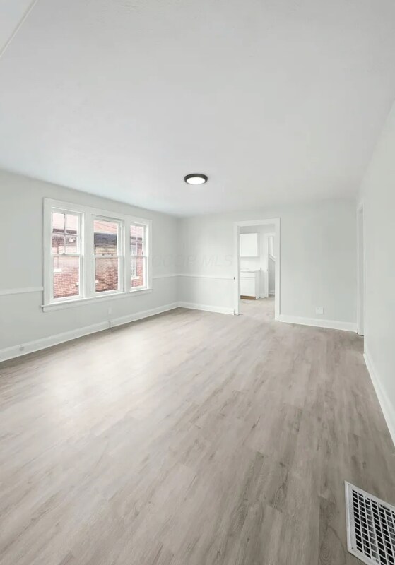 Building Photo - 2643 Sullivant Ave
