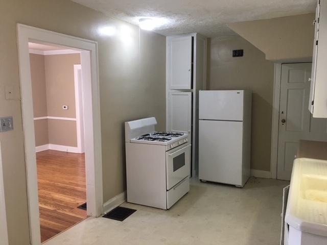 Building Photo - Vintage Broad Ripple Half Double