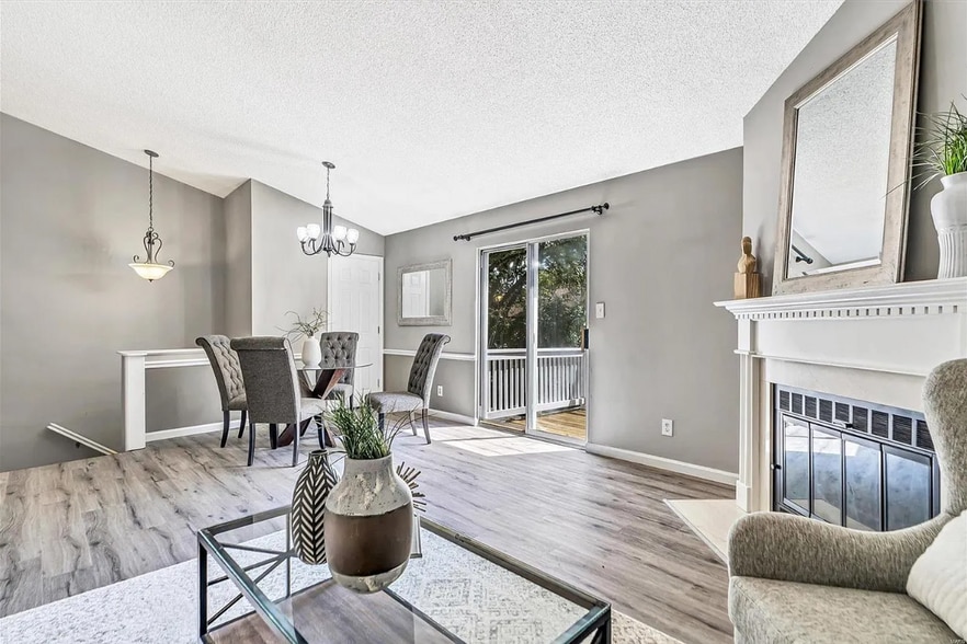 Building Photo - 1429 Thrush Pl