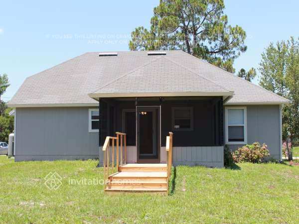 Building Photo - 1465 3rd Ave