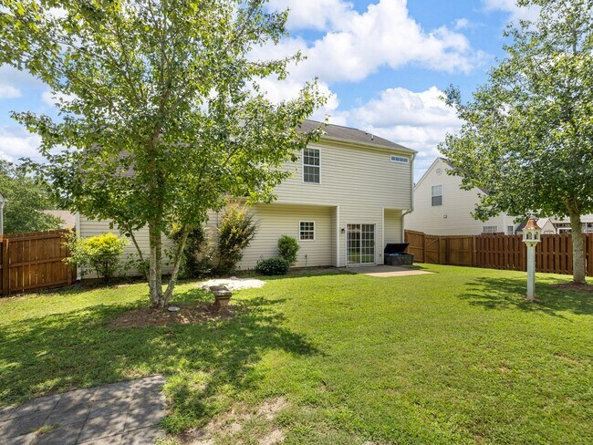 Building Photo - Charming 3BR 2-1/2 Bath in Spartanburg – S...