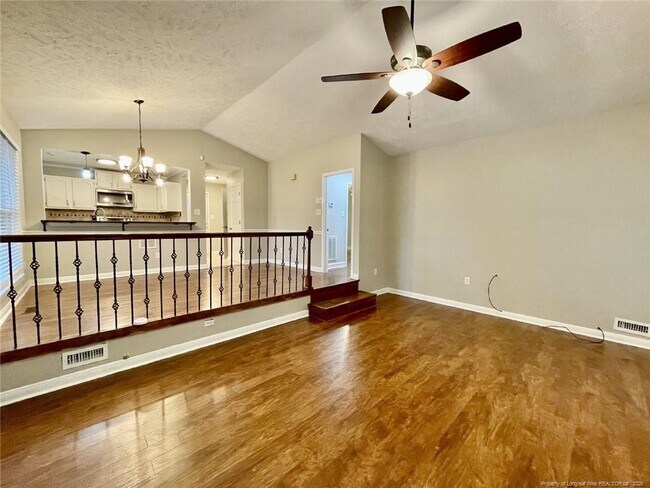 Building Photo - 431 Offing Dr