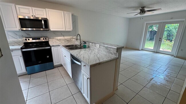 Building Photo - 14332 SW 163rd St