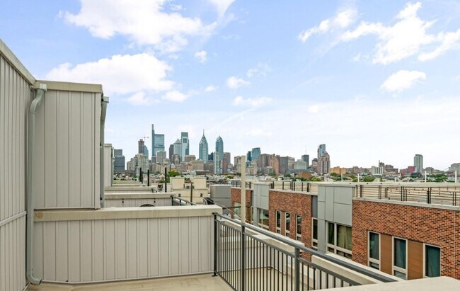 Building Photo - 1324 S Woodstock St