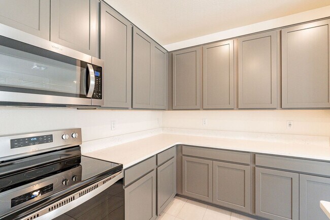 Building Photo - Modern 3-Bed + Den Home in Ventana De Estrellas