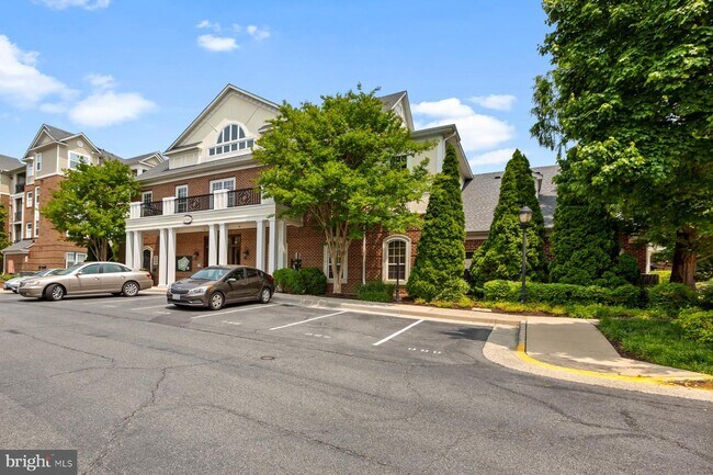 Building Photo - 12945 Centre Park Cir