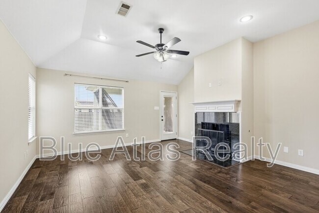 Building Photo - 4353 Mountain Crest Dr