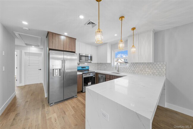 Building Photo - 219-16 141st Ave