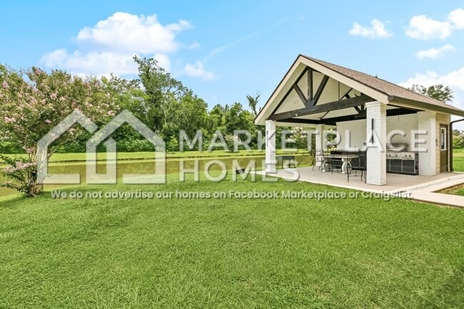 Building Photo - 5755 Oak Trace Dr
