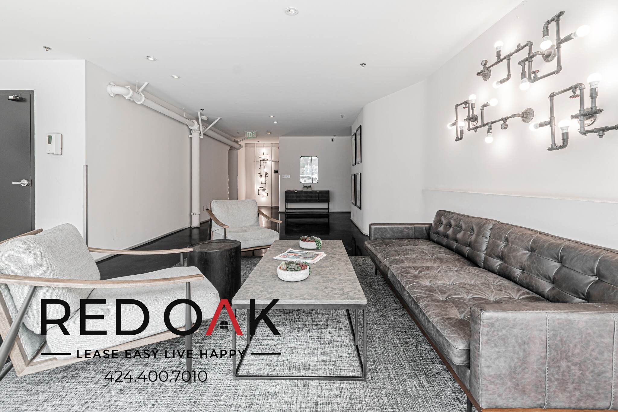 Building Photo - 620 Main St