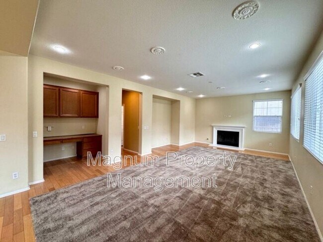 Building Photo - 29675 Ski Ranch St