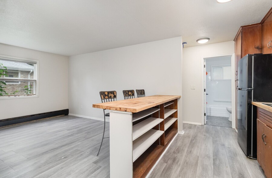 Building Photo - 2017 Commerce Blvd