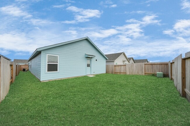 Building Photo - 311 Brandi Dr