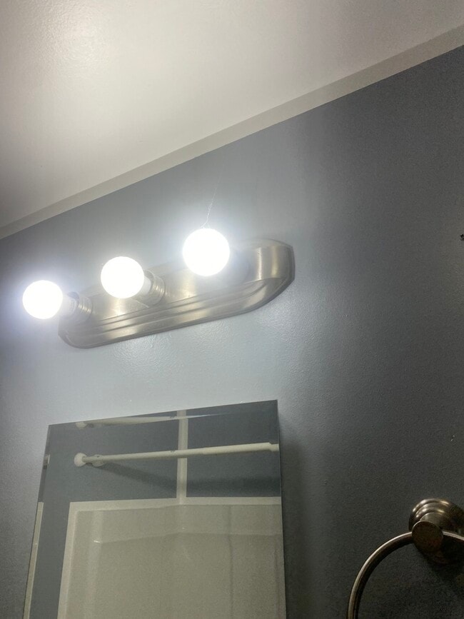 Building Photo - 156 Park Pl