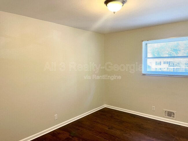 Building Photo - 5435 Winstead Ct SW