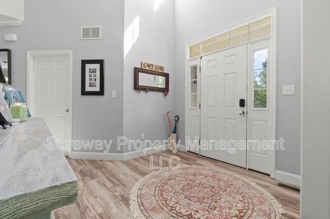 Building Photo - 13 Grist Mill Ct