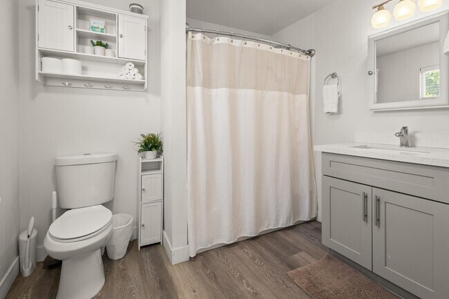 Building Photo - 3846 N 14th Ave