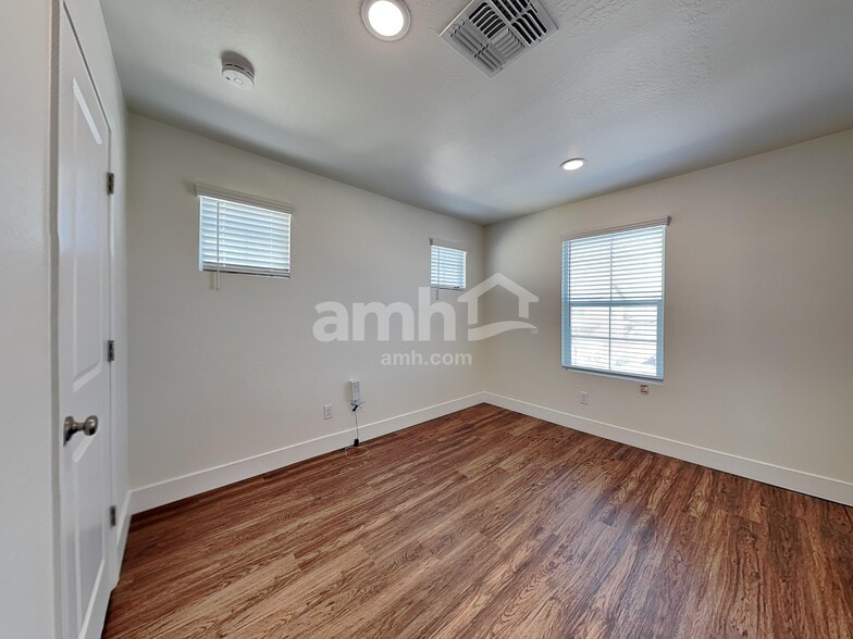 Building Photo - 21578 S 231st St