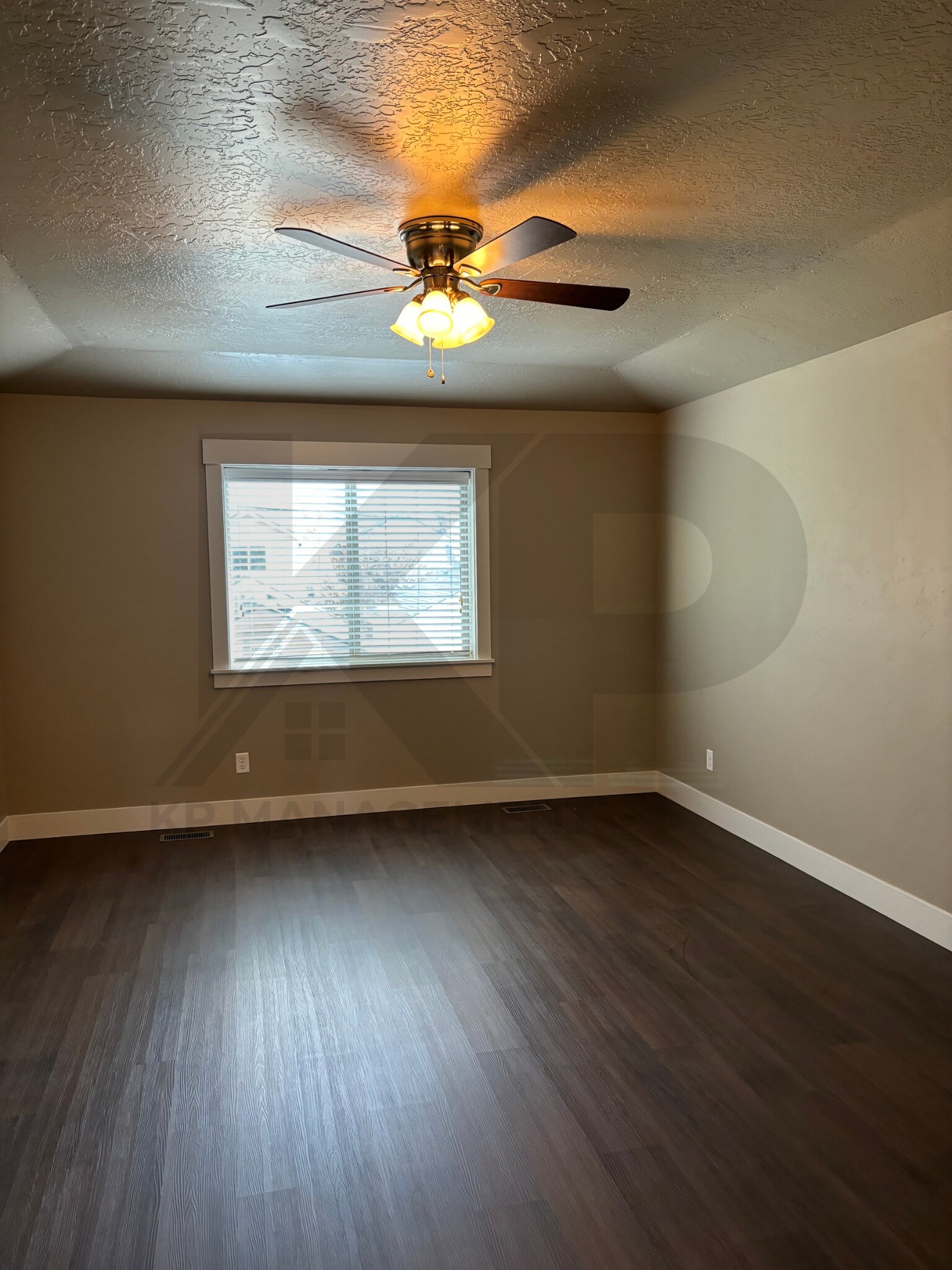 Building Photo - 2004 S Kerr St