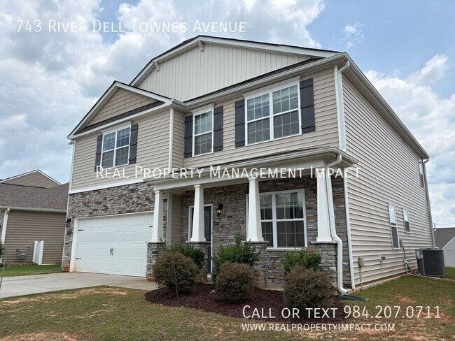 Building Photo - 743 River Dell Townes Ave.
