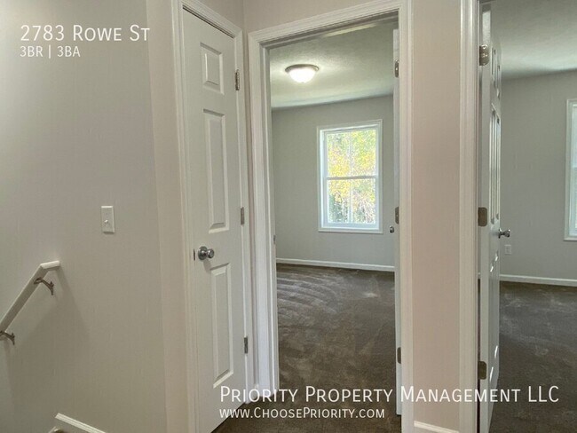 Building Photo - 2783 Rowe St