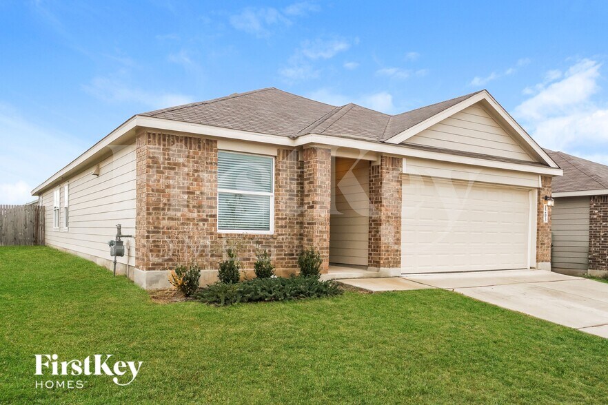 Building Photo - 1203 White Willow