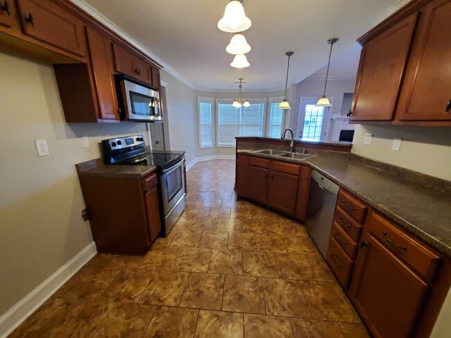 Building Photo - 486 Bell Cir