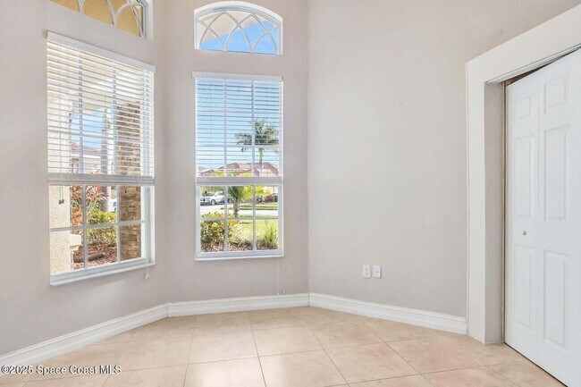 Building Photo - 6565 Arroyo Dr