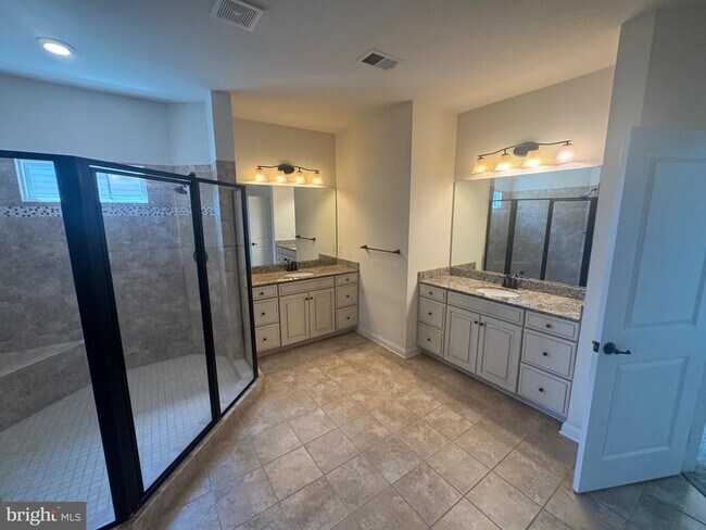 Building Photo - 53 Liberty Knolls Dr