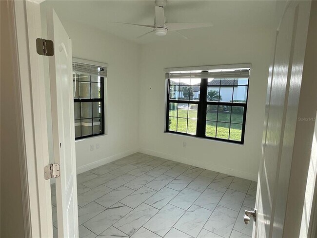 Building Photo - 224 Sarezzo Cir