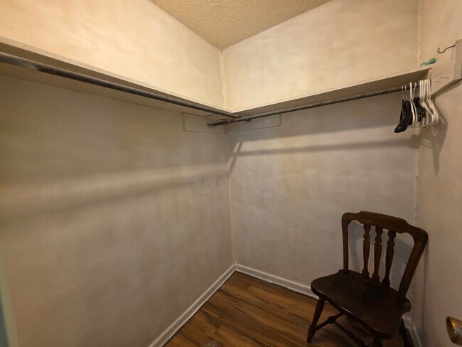 Building Photo - 2721 N M St