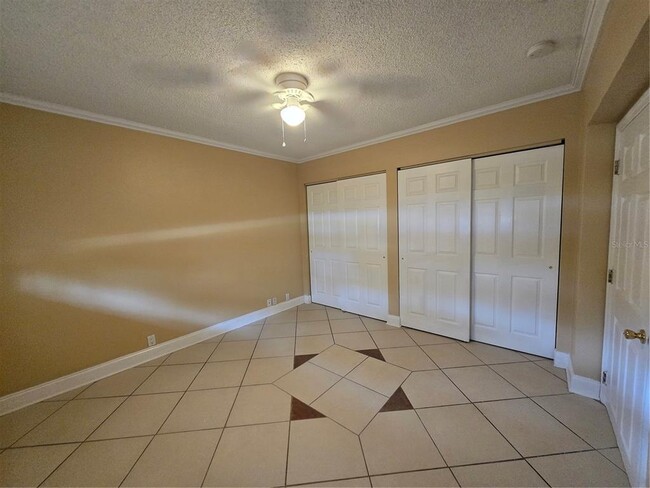 Building Photo - 1630 Summerdale Dr