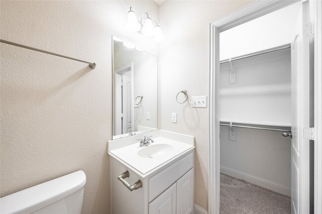 Building Photo - 2500 Rockbrook Dr